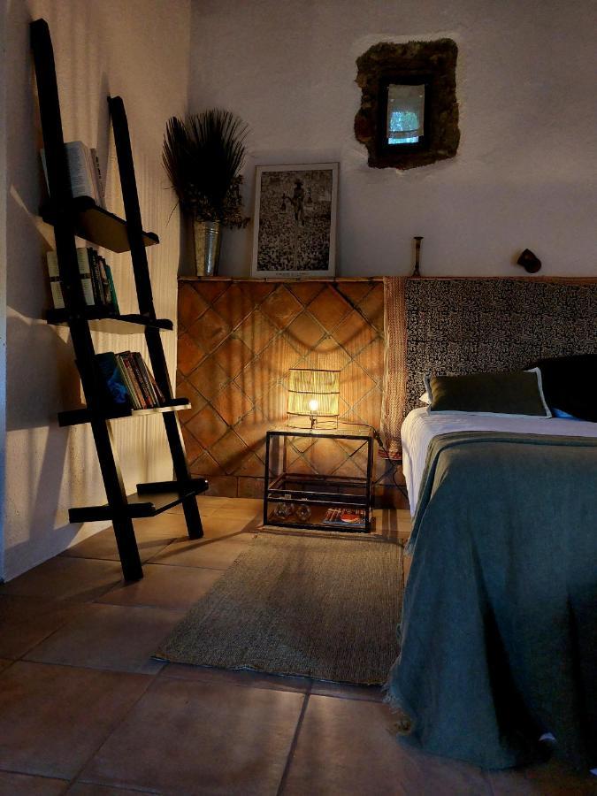 Corral D'En Romagosa Guest House Begues Luaran gambar